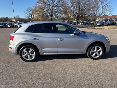 Used 2020 Audi Q5 2.0T Premium Plus w/ Premium Plus Package image 6