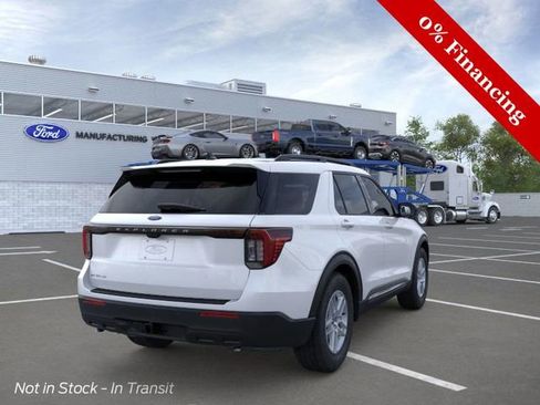 New 2025 Ford Explorer Active image 8