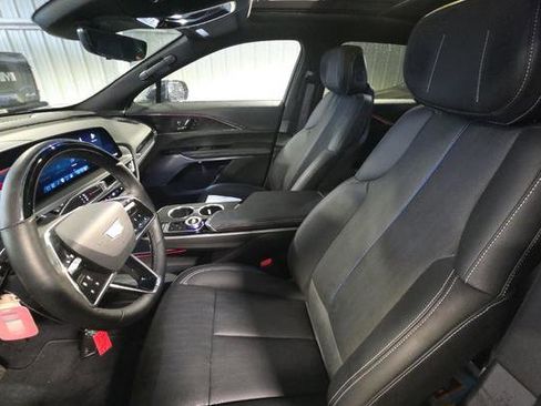 Used 2024 Cadillac Lyriq Sport AWD/4WD image 5
