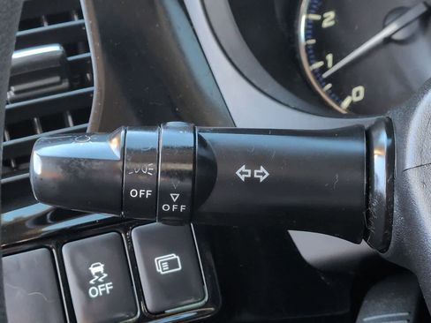 Used 2019 Mitsubishi Outlander ES image 27