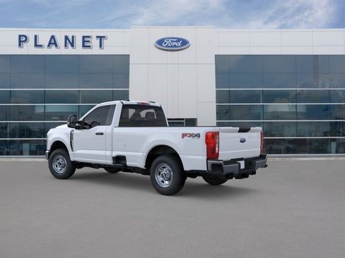 New 2026 Ford F250 XL w/ FX4 Off-Road Package AWD/4WD image 5