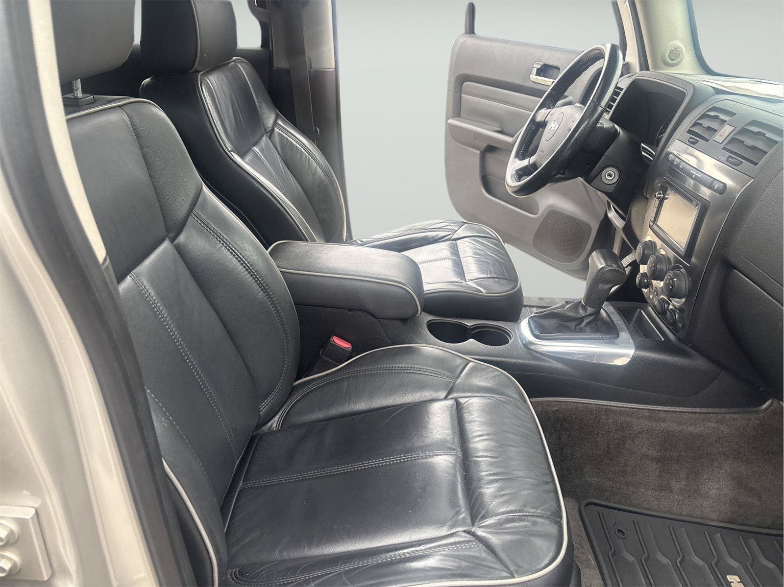 Used 2008 HUMMER H3 Luxury AWD/4WD image 26