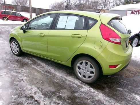 Used 2012 Ford Fiesta SE image 3