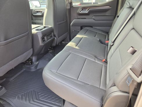 New 2026 Chevrolet Silverado 1500 LT Trail Boss w/ Convenience Package II AWD/4WD image 13