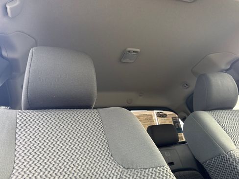 Used 2017 Nissan Frontier SV w/ SV Value Truck Package image 19