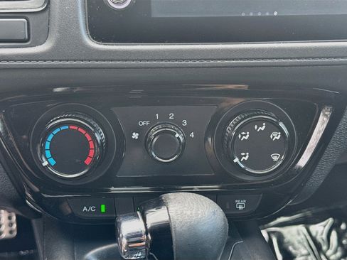 Certified 2022 Honda HR-V Sport image 14