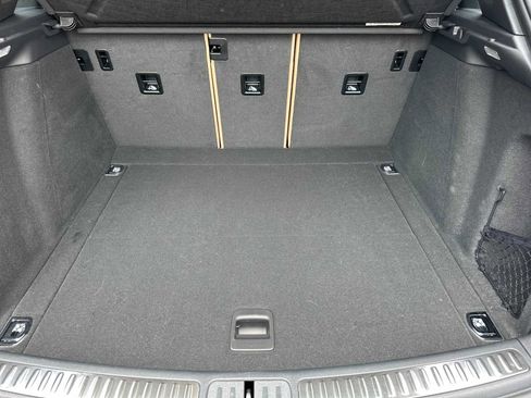 Used 2025 Porsche Macan image 15