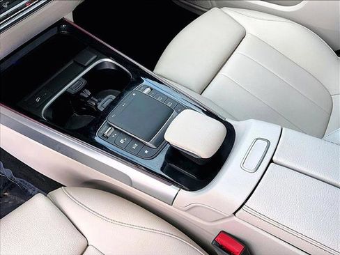 Certified 2023 Mercedes-Benz GLB 250 image 15