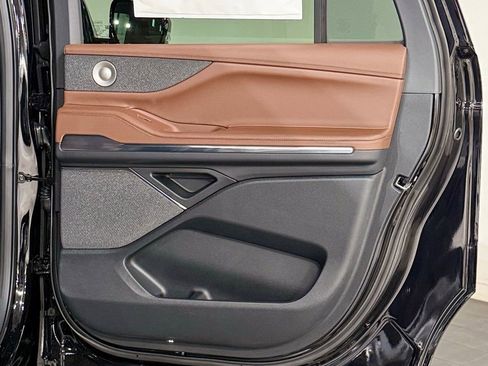 New 2026 Lincoln Navigator L Reserve AWD/4WD image 65