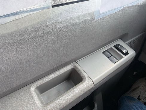 Used 2022 Ford E-350 and Econoline 350 Super Duty w/ Power Windows & Locks Group image 14