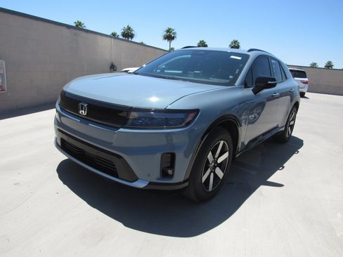 Used 2025 Honda Prologue Touring image 1