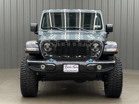 Used 2024 Jeep Wrangler Unlimited AWD/4WD image 8