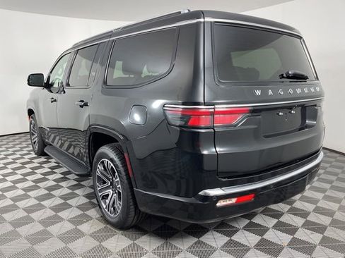 Used 2024 Jeep Wagoneer Series II w/ Flexible Seating Group RWD image 8