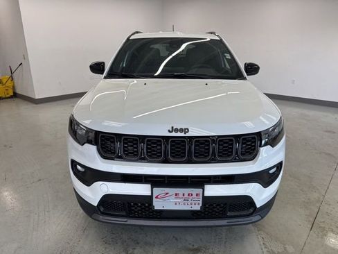 New 2026 Jeep Compass Latitude image 2