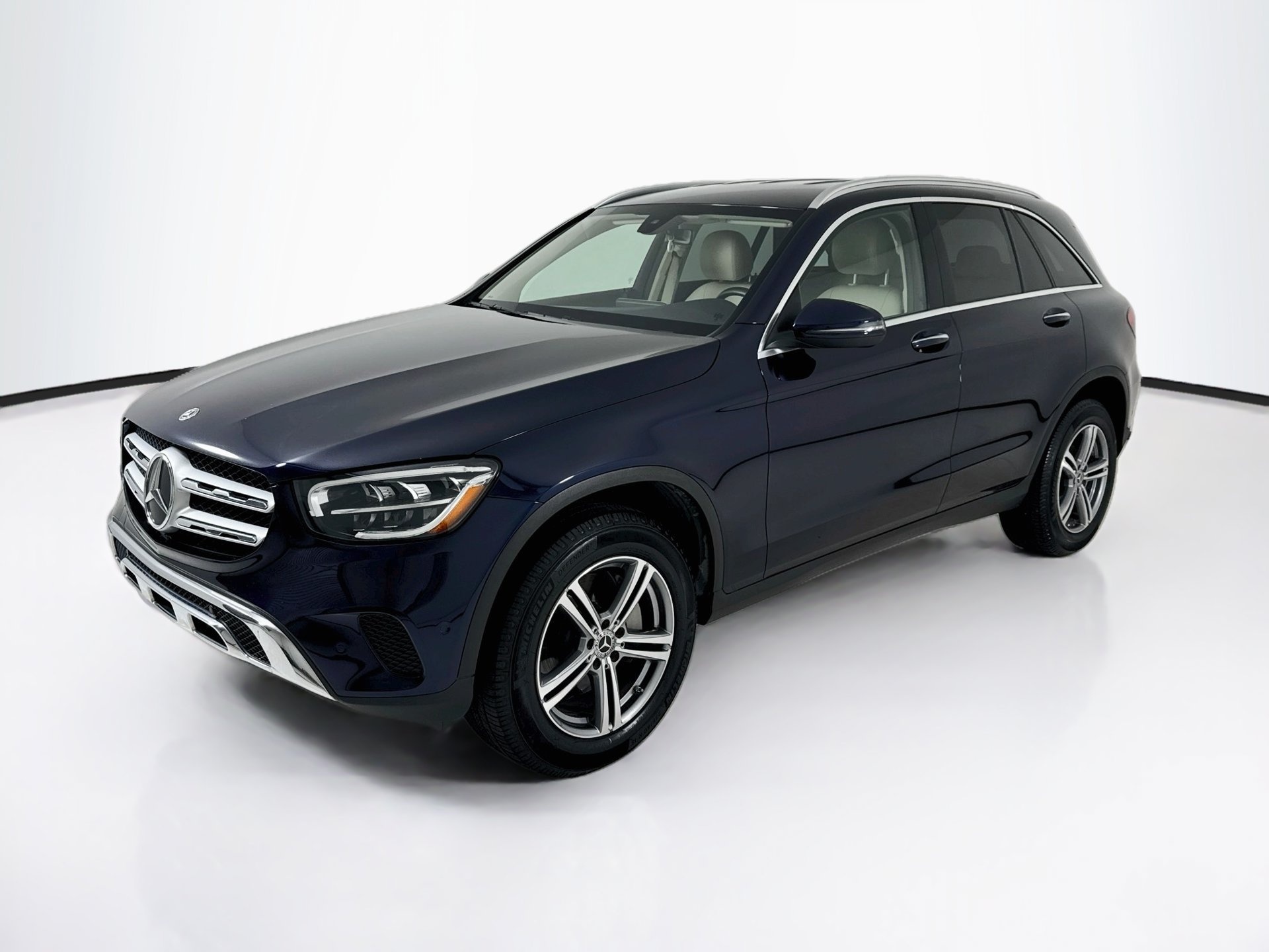 Certified 2021 Mercedes-Benz GLC 300 image 3