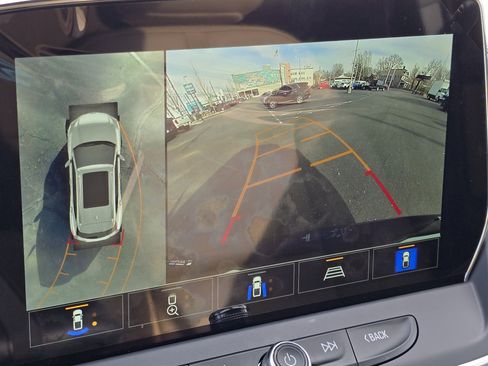 Certified 2023 Chevrolet Blazer Premier w/ Driver Confidence II Package image 4