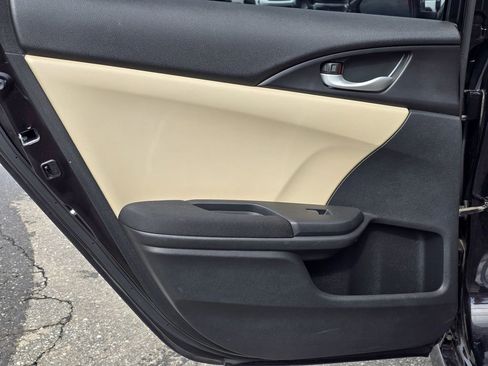 Used 2018 Honda Civic EX image 47