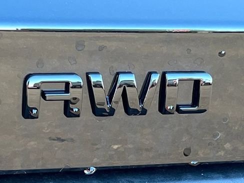 New 2026 Chevrolet Equinox RS w/ Convenience Package III image 2