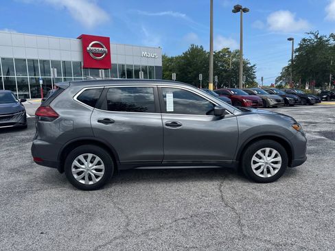 Used 2018 Nissan Rogue S FWD image 5