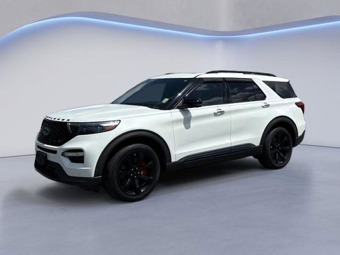 Used 2020 Ford Explorer ST w/ ST Street Pack image 3