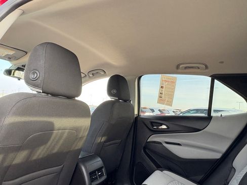Used 2019 Chevrolet Equinox LT image 34