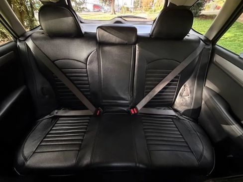 Used 2018 Subaru Outback 2.5i Premium image 10