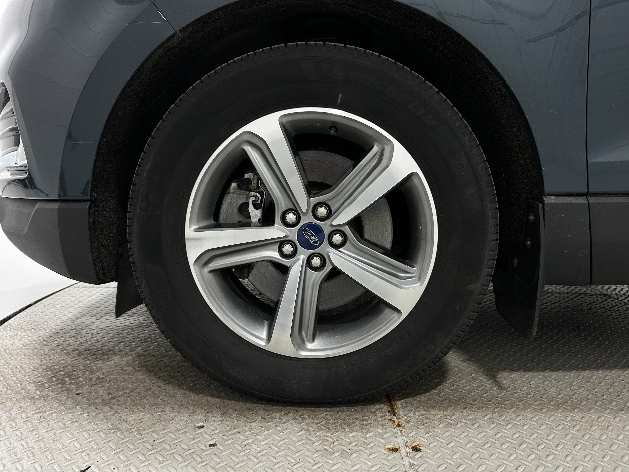 Used 2019 Ford Edge SEL w/ Equipment Group 201A AWD/4WD image 36