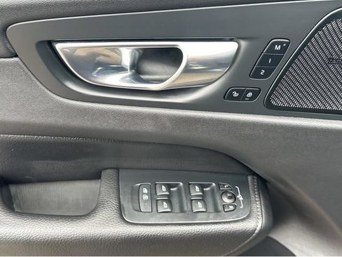 Used 2020 Volvo XC60 T6 Inscription AWD/4WD image 34