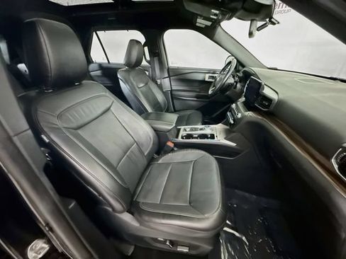 Used 2020 Ford Explorer Limited AWD/4WD image 32