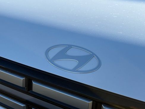 Used 2026 Hyundai Santa Fe SEL AWD/4WD image 32