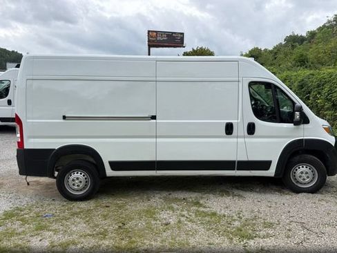 Used 2025 RAM ProMaster 3500 w/ Convenience Group FWD image 9