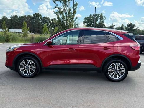 Used 2022 Ford Escape SEL w/ Class II Trailer Tow Package AWD/4WD image 9
