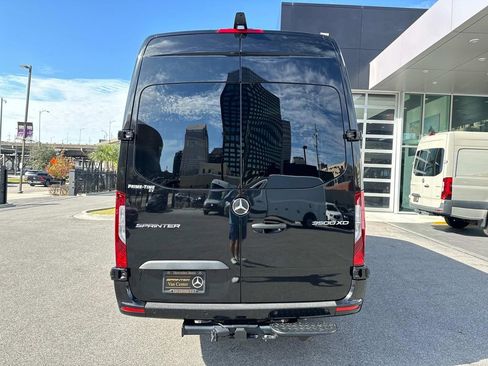 Used 2025 Mercedes-Benz Sprinter 3500 image 6