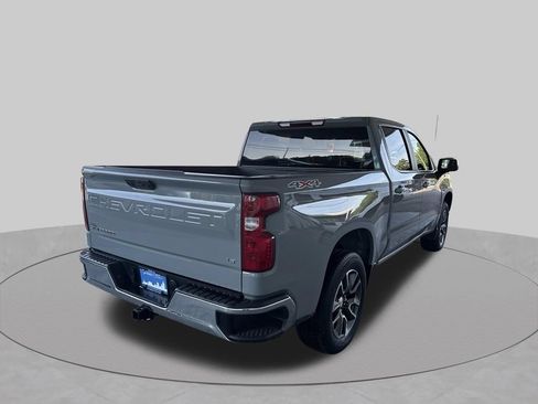 Used 2024 Chevrolet Silverado 1500 LT AWD/4WD image 9