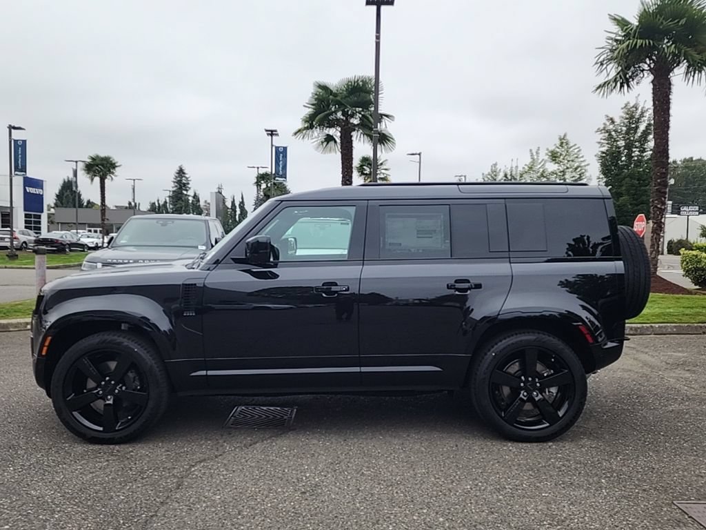 New 2026 Land Rover Defender 110 X-Dynamic SE AWD/4WD image 2