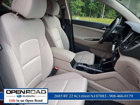 Used 2017 Hyundai Tucson SE w/ SE Popular Package 02 AWD/4WD image 15