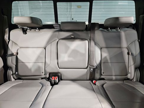 Used 2020 Chevrolet Silverado 1500 LT w/ Texas Edition image 13