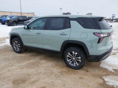 New 2026 Chevrolet Equinox LT image 6