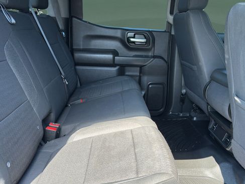 Used 2022 Chevrolet Silverado 1500 Custom AWD/4WD image 22