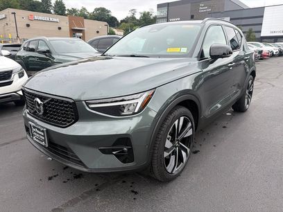Used 2026 Volvo XC40 B5 Plus w/ Protection Package Premier