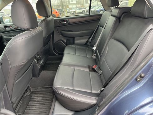 Used 2018 Subaru Outback 2.5i Limited image 10
