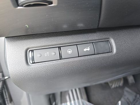 New 2026 Nissan Pathfinder SL image 26