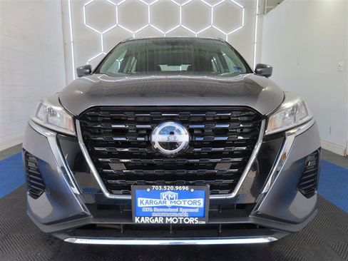 Used 2024 Nissan Kicks SV FWD image 4