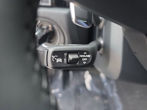 New 2026 Porsche Macan S image 38