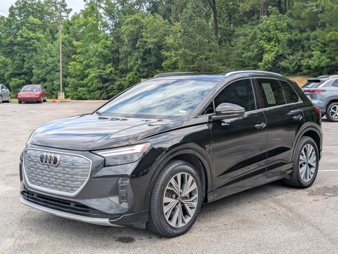 Used 2023 Audi Q4 e-tron Premium Plus w/ Premium Plus RWD image 5