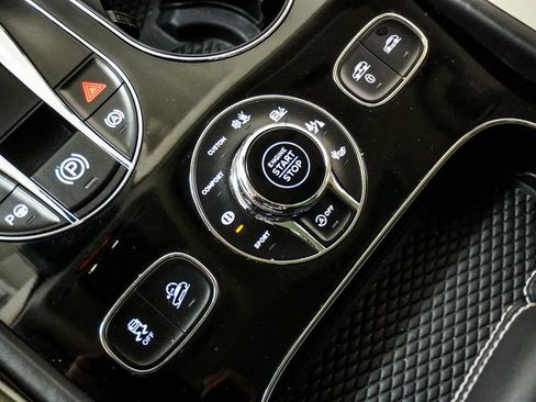 Used 2020 Bentley Bentayga Speed image 30