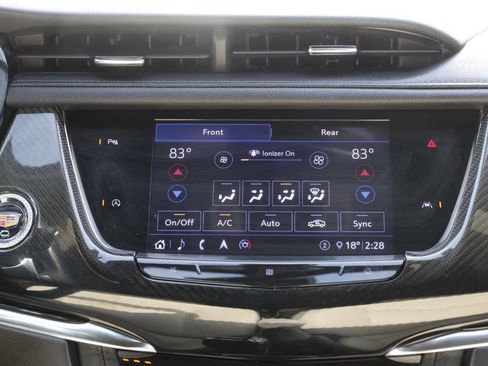 Used 2020 Cadillac XT6 Sport image 21