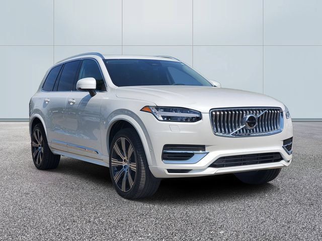 Used 2024 Volvo XC90 T8 Ultimate AWD/4WD image 3