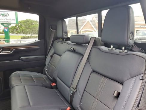 Used 2023 Chevrolet Silverado 1500 High Country w/ High Country Premium Package image 10