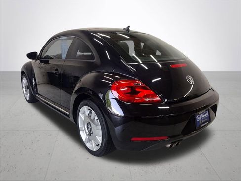 Used 2013 Volkswagen Beetle 2.5 Fender FWD image 12